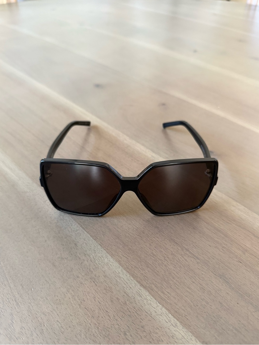 Yves Saint Laurent SL 232 BETTY Women’s Sunglasses